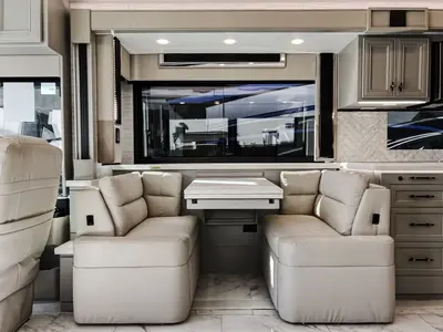 2027 Tiffin Motorhomes Allegro BUS photo 9
