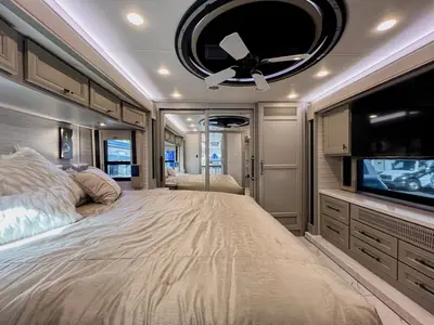 2027 Tiffin Motorhomes Allegro BUS photo 19