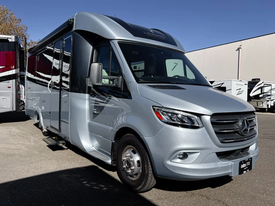2024 Leisure Travel Unity exterior