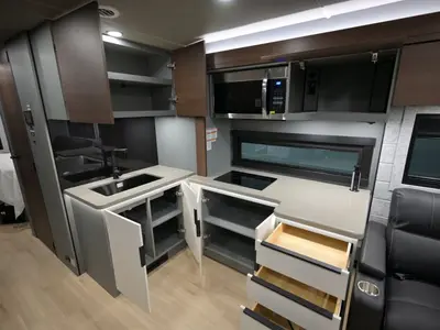 2027 Jayco Seneca XT photo 10