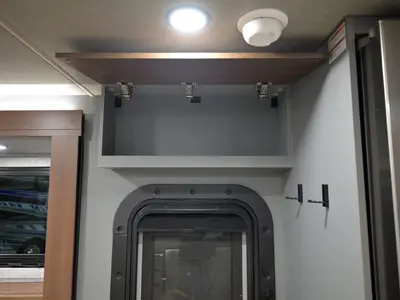 2027 Jayco Seneca XT photo 17