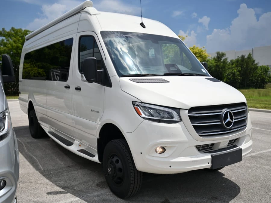 2027 Entegra Coach Insignia exterior
