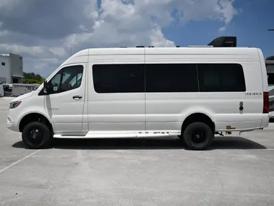 2027 Entegra Coach Insignia photo 28