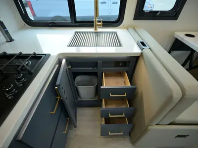 2027 Thor Motor Coach Quantum photo 11