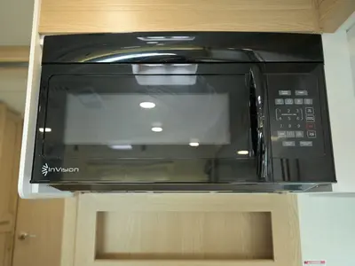 2027 Thor Motor Coach Quantum photo 14