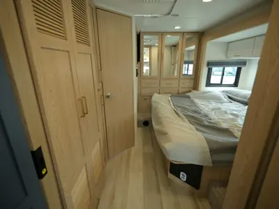 2027 Thor Motor Coach Quantum photo 20