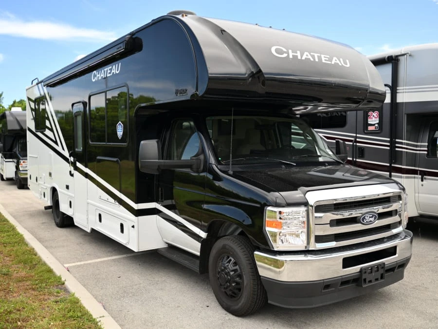 2027 Thor Motor Coach Chateau exterior