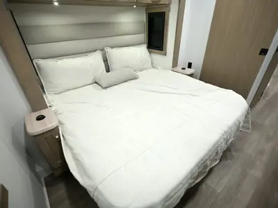 2027 Entegra Coach Vision XL photo 29
