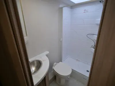 2027 Thor Motor Coach Chateau photo 27