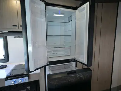 2027 Grand Design Lineage Series M photo 13