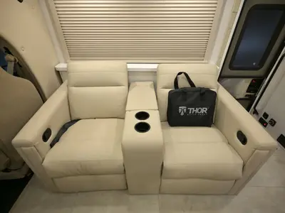 2027 Thor Motor Coach Chateau photo 17