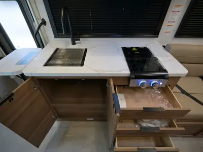 2027 Thor Motor Coach Chateau photo 9