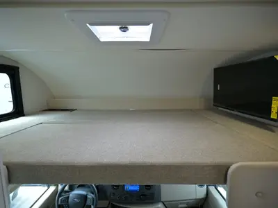 2027 Thor Motor Coach Chateau photo 4