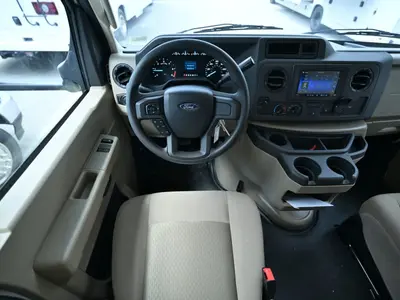2027 Thor Motor Coach Chateau photo 2