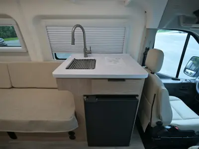 2027 Thor Motor Coach Talavera photo 7
