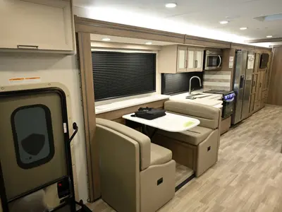 2027 Thor Motor Coach Windsport photo 6
