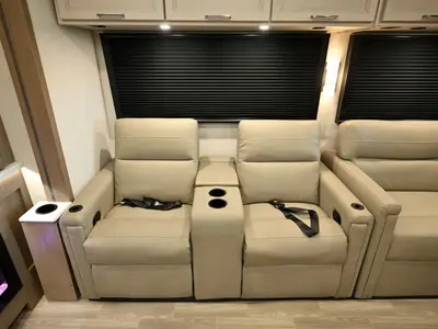 2027 Thor Motor Coach Windsport photo 21