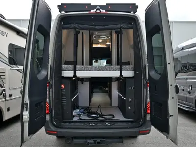 2027 Tiffin Motorhomes GH2 photo 2