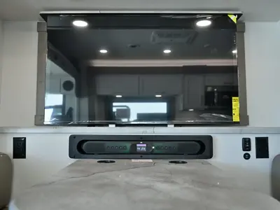 2027 Jayco Precept photo 17