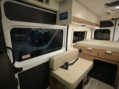 2027 Thor Motor Coach Rize photo 14