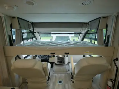 2027 Thor Motor Coach Vegas photo 4