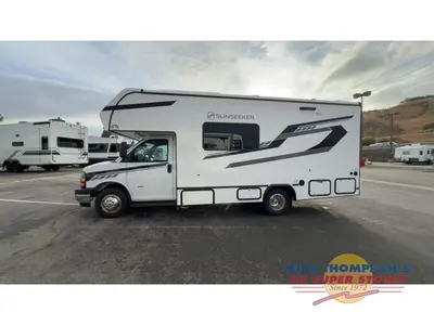 2026 Forest River RV Sunseeker LE photo 6