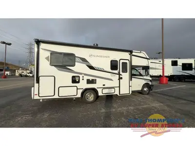 2026 Forest River RV Sunseeker LE photo 2
