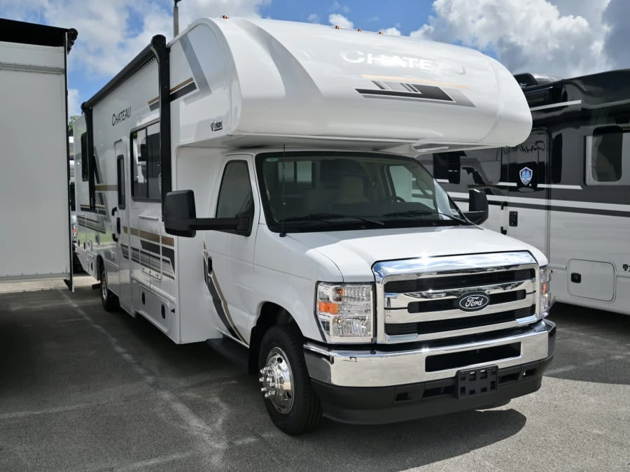 2027 Thor Motor Coach Chateau exterior
