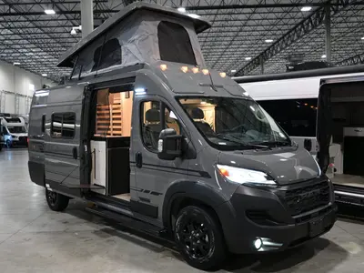 2027 Winnebago Solis photo 30