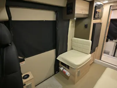2027 Entegra Coach ARC photo 13