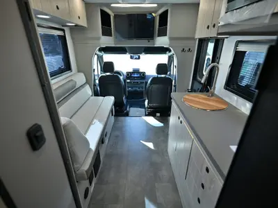 2027 Jayco Granite Ridge photo 3