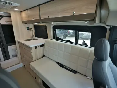 2027 Entegra Coach ARC photo 6