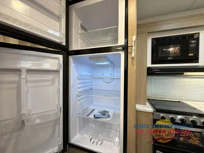 2026 Thor Motor Coach Chateau photo 33