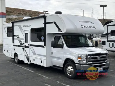 New 2026 Thor Motor Coach Chateau 28Z
