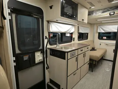 2027 Winnebago Resa IUH19DC photo 6