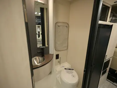 2027 Winnebago Resa IUH19DC photo 18