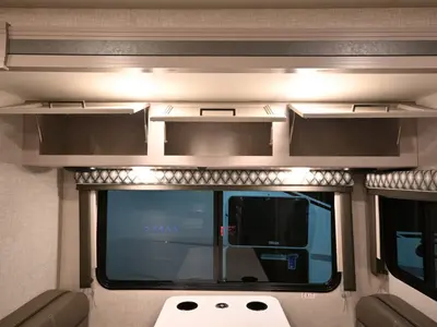 2023 Thor Motor Coach Quantum photo 22