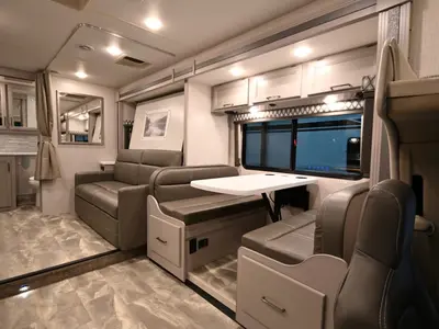2023 Thor Motor Coach Quantum photo 19