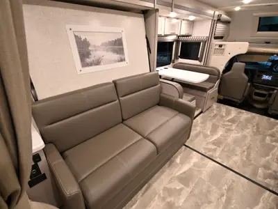 2023 Thor Motor Coach Quantum photo 30