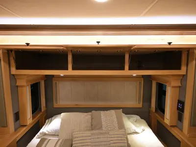 2022 Tiffin Motorhomes Breeze 33BR photo 30