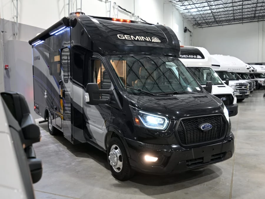 2023 Thor Motor Coach Gemini exterior