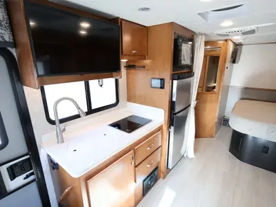 2022 Renegade Villagio photo 6