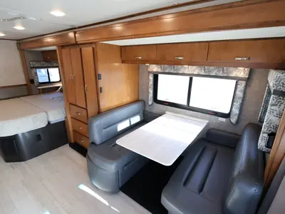 2022 Renegade Villagio photo 13