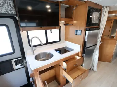 2022 Renegade Villagio photo 10