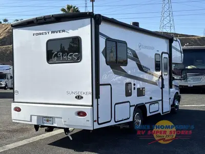 2026 Forest River RV Sunseeker LE photo 15