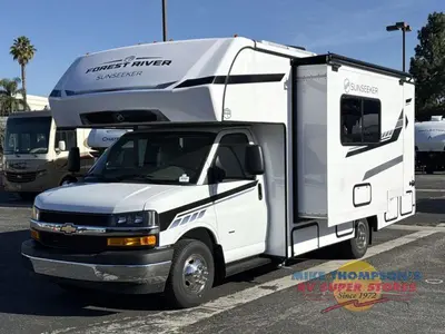 2026 Forest River RV Sunseeker LE photo 11