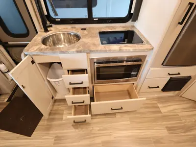 2023 Thor Motor Coach Gemini photo 10