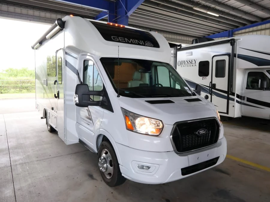 2023 Thor Motor Coach Gemini exterior