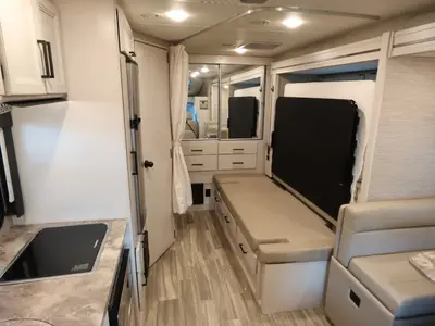 2023 Thor Motor Coach Gemini photo 4