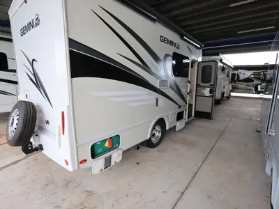 2023 Thor Motor Coach Gemini photo 25